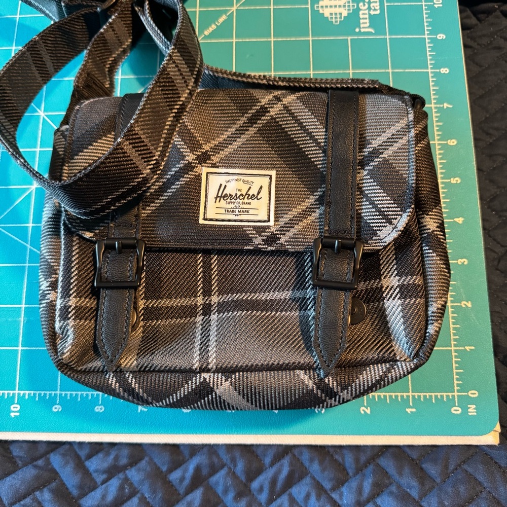 Herschel Supply Company Black and Grey Plaid Retreat Crossbody Bag - Picture 3 of 4
